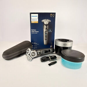 Philips Norelco Electric Shaver i9000 Wet Dry SenseIQ Rotary X9002 New Open Box